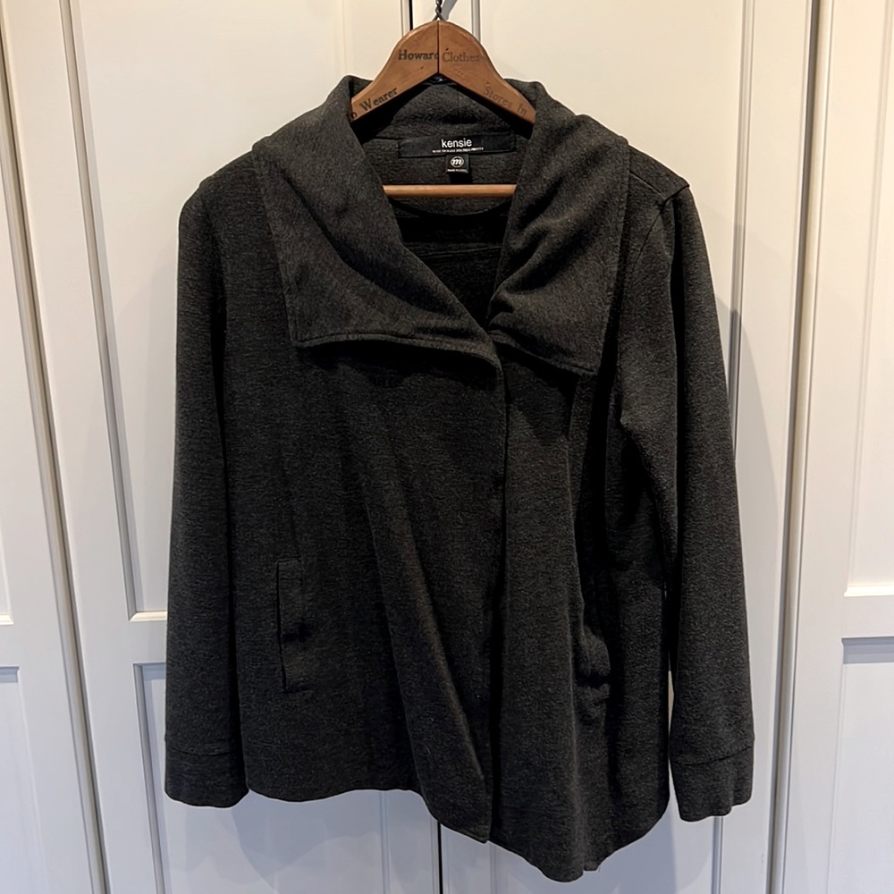 Kensie charcoal gray cardigan with one snap, size medium, top layer
